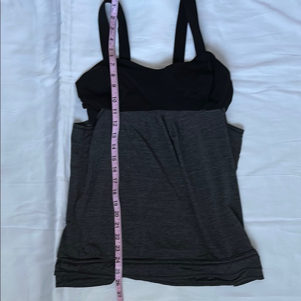 Lululemon Black and Gray Sleeveless Top - Picture 7 of 7